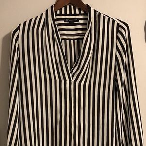 Pin Stripes Blouse Sz 8 Black and White Minimalist I.N.C. International Concepts